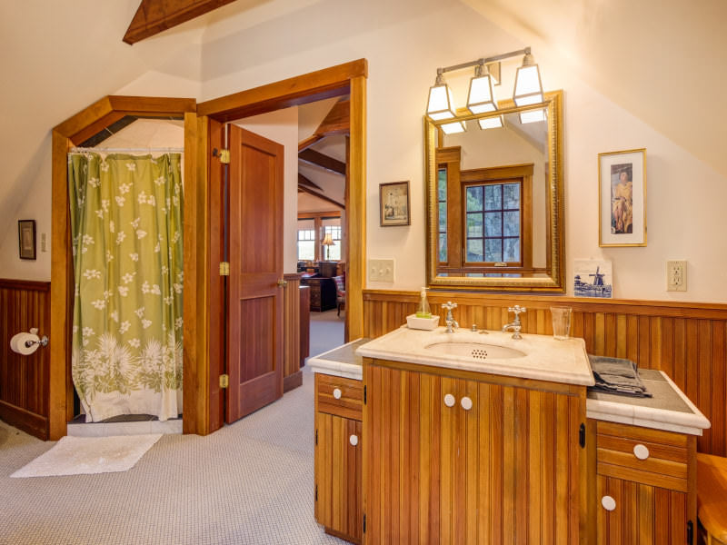 Acadia Lodge