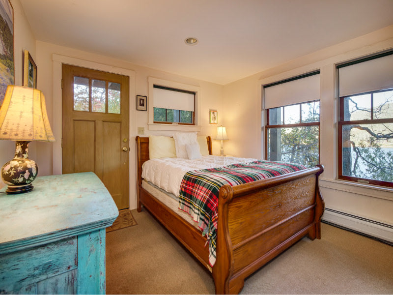 Acadia Lodge