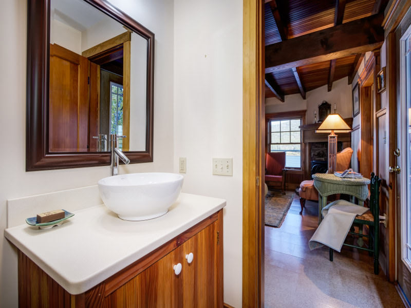 Acadia Lodge
