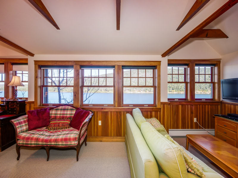 Acadia Lodge