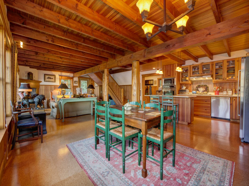 Acadia Lodge