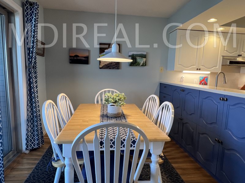 Harbor Breeze at Western Way #9