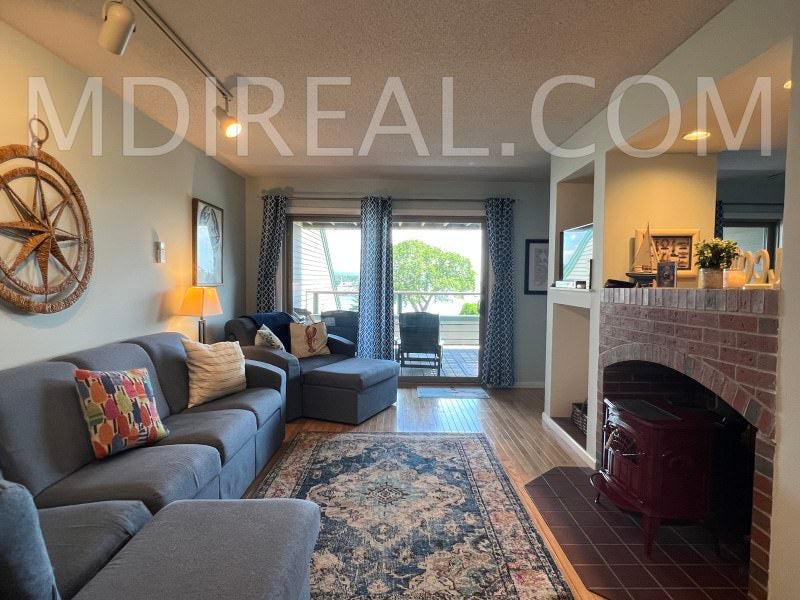 Harbor Breeze at Western Way #9
