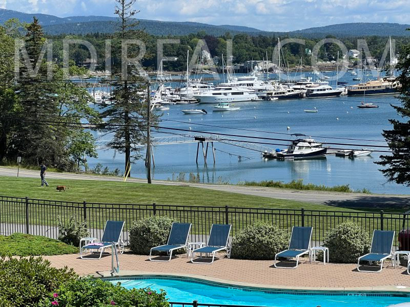 Harbor Breeze at Western Way #9