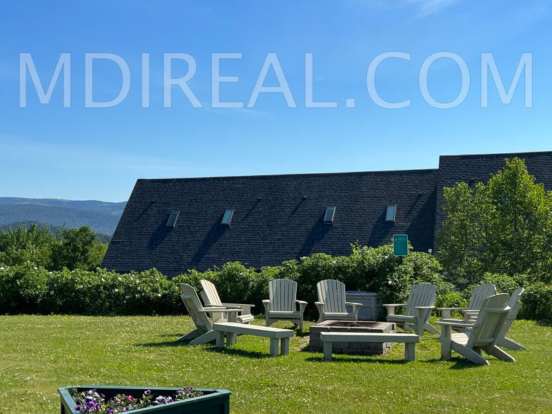 Holiday at Harbor Ridge