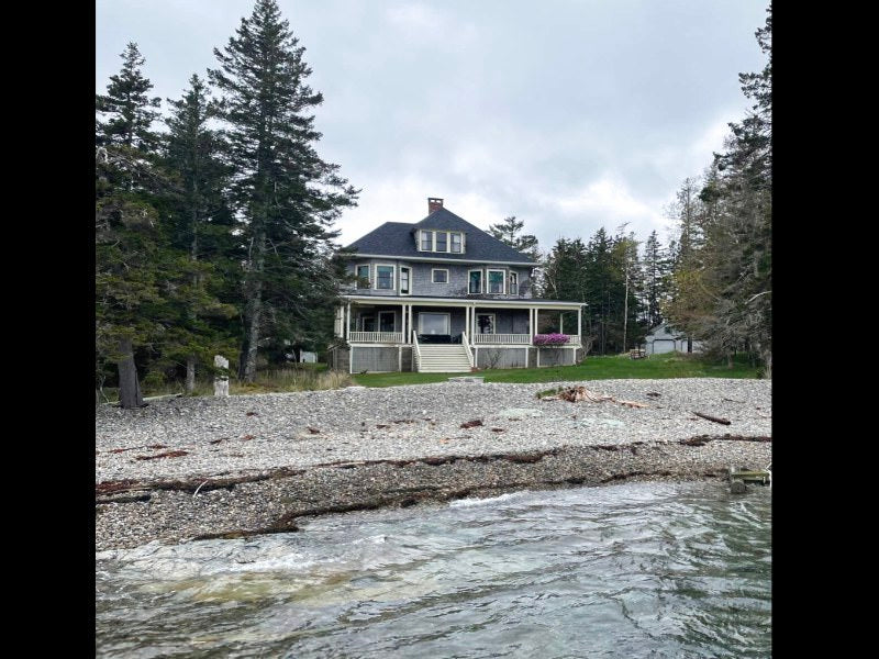 Manset Rock Main House