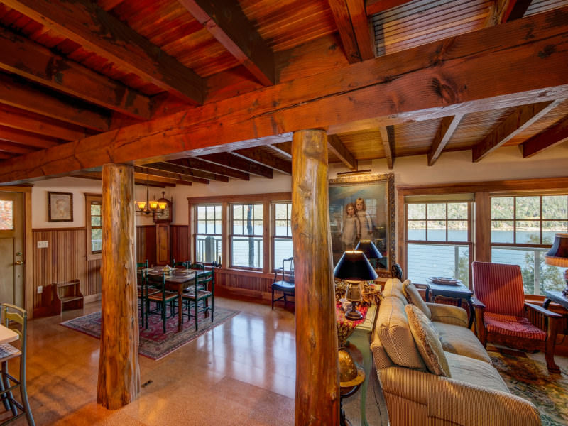 Acadia Lodge